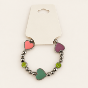 By Benice – Gekleurde hartjesarmband